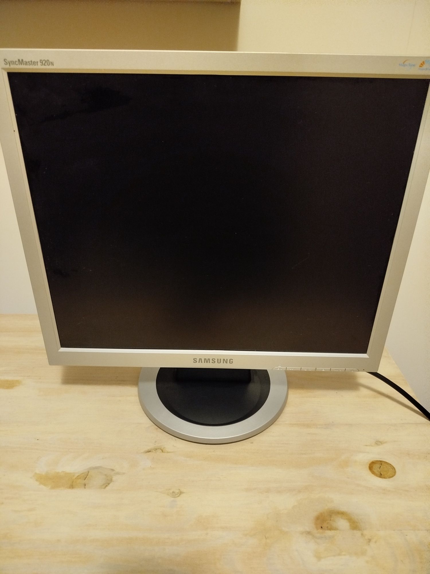 Monitor Samsung 920N