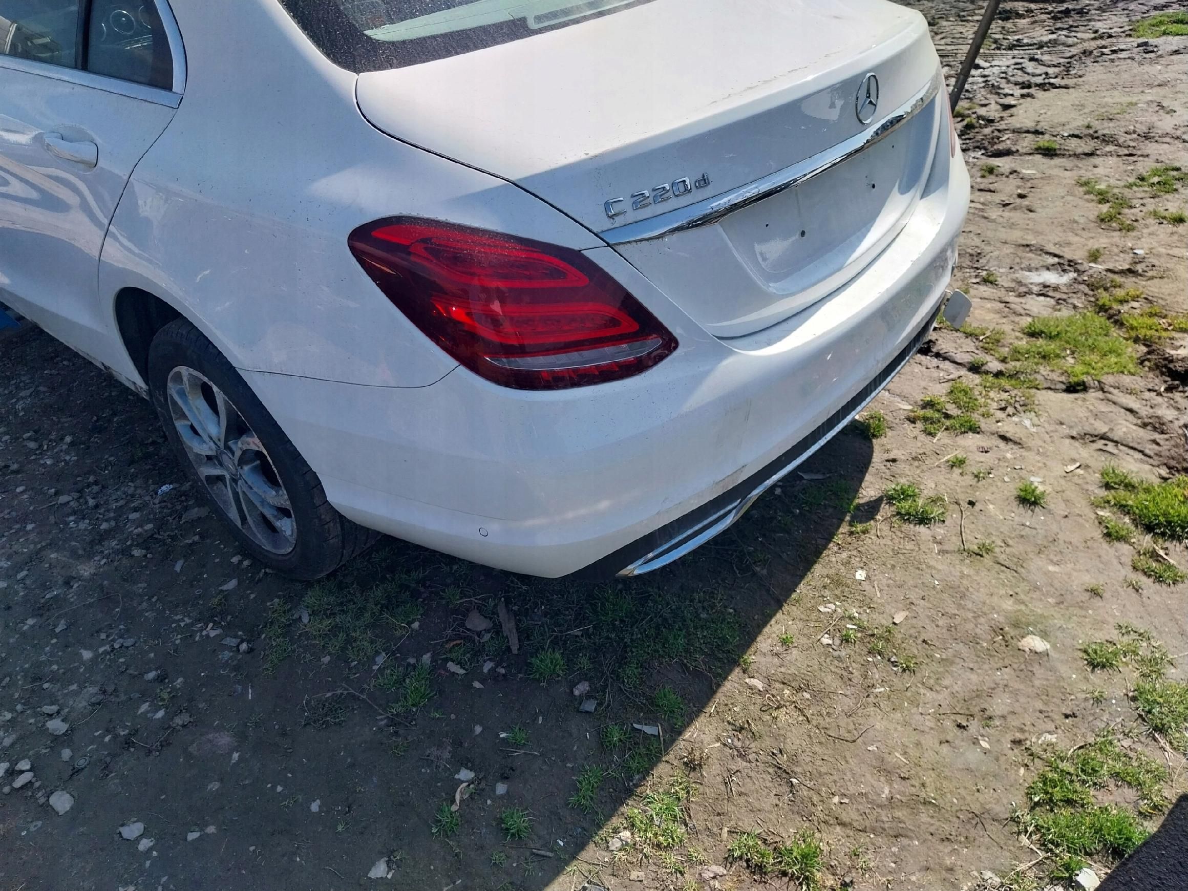 Mercedes W205 Sedan Zderzak Klapa Lampa Komplet 149 Bardzo Ladne