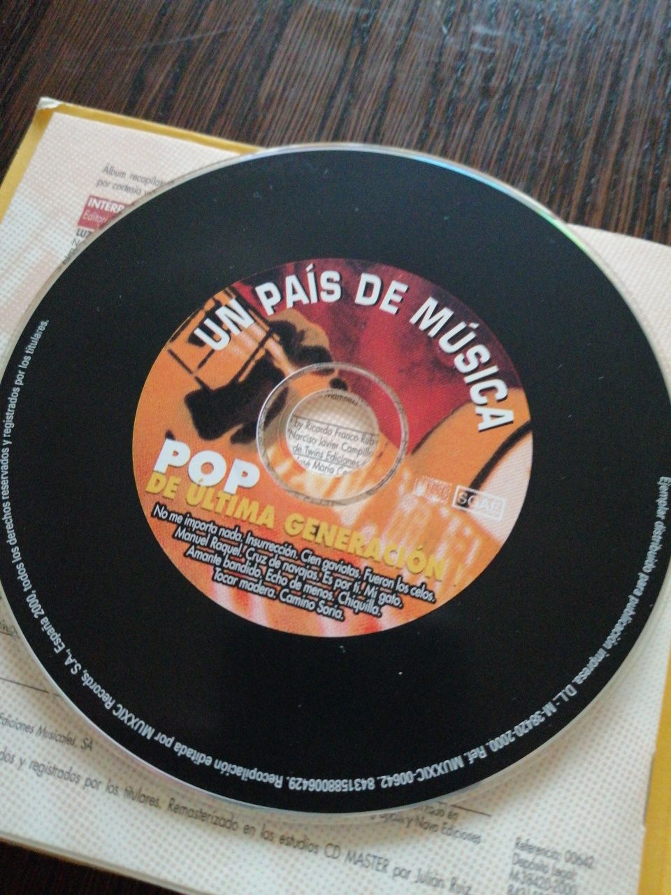 CD z muzyką hiszpańską pop