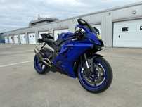 Yamaha R6 Yamaha R6 Yamaha YZF-R6 RJ27 Akrapović Niebieska R6 R1 2017 Zamiana