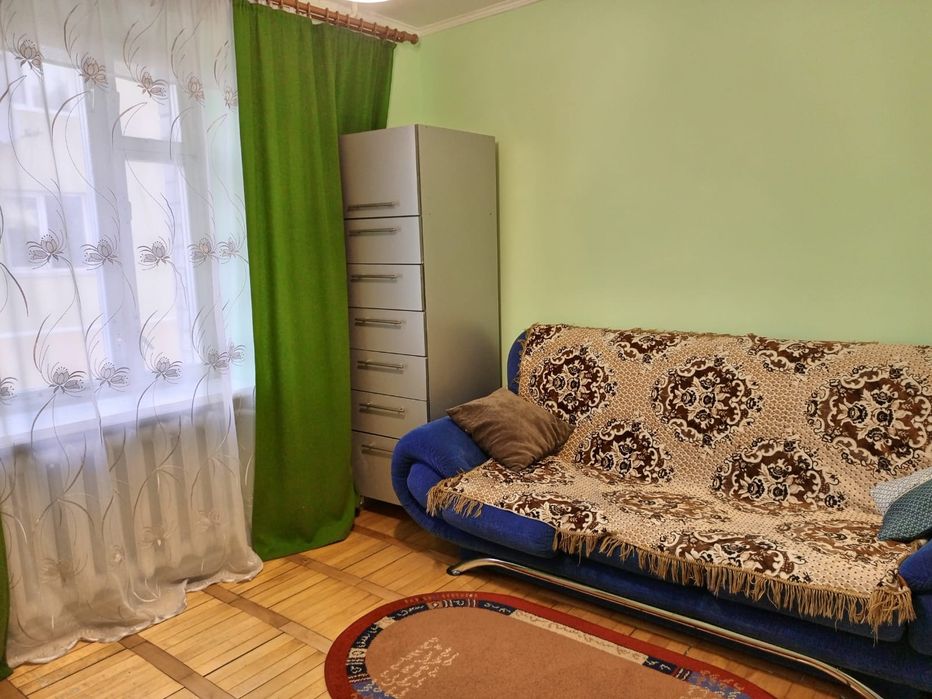 Трьохкімнатна квартира Подобово!!!