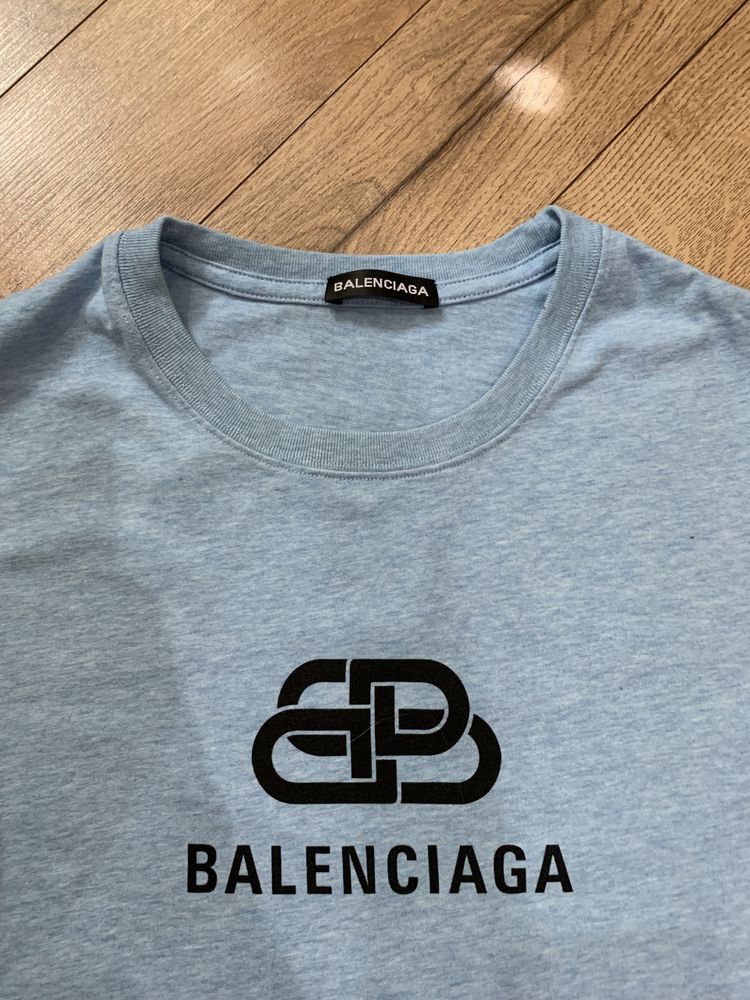 Футболка Balenciaga, оригінал