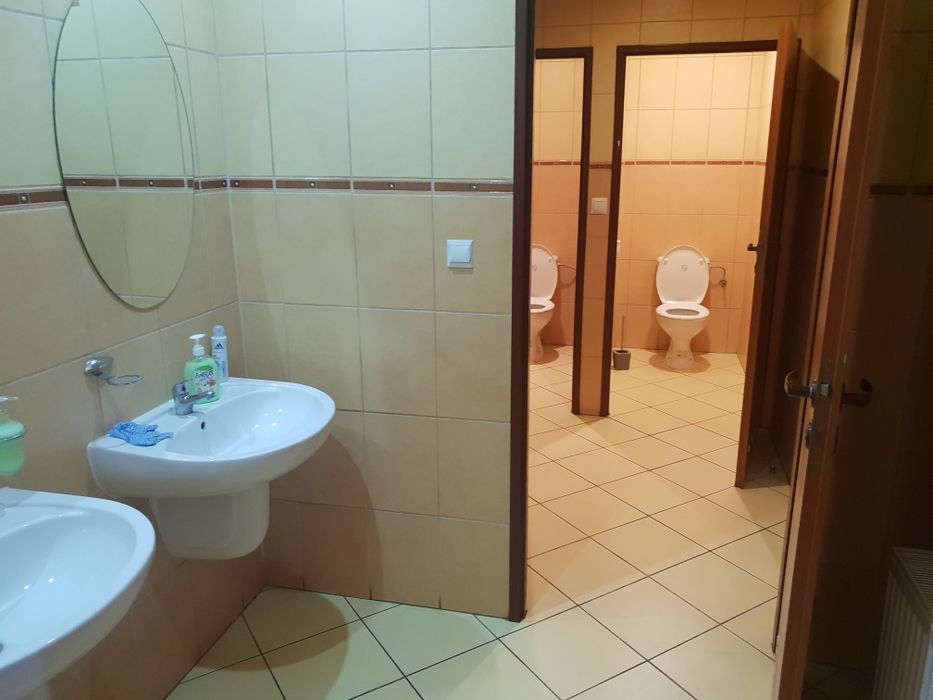 Wynajmę pokoje dla firm i osób prywatnych.