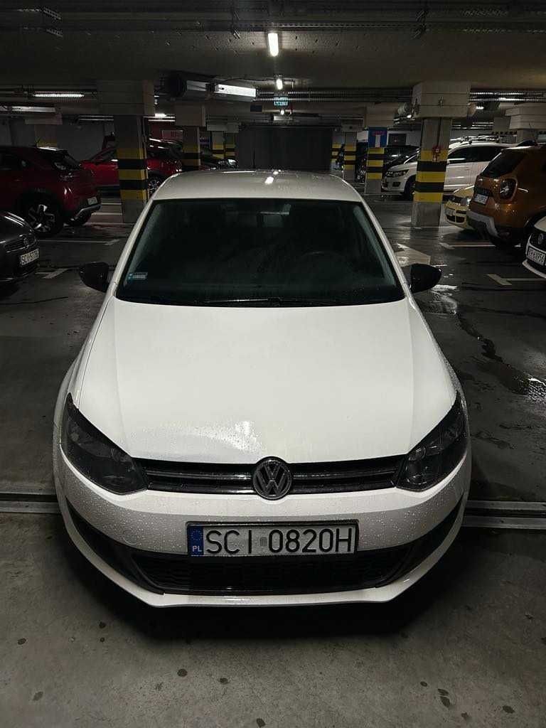 VW POLO 6R 2009 1.6 TDI białe 5 drzwi bez korozji zadbane