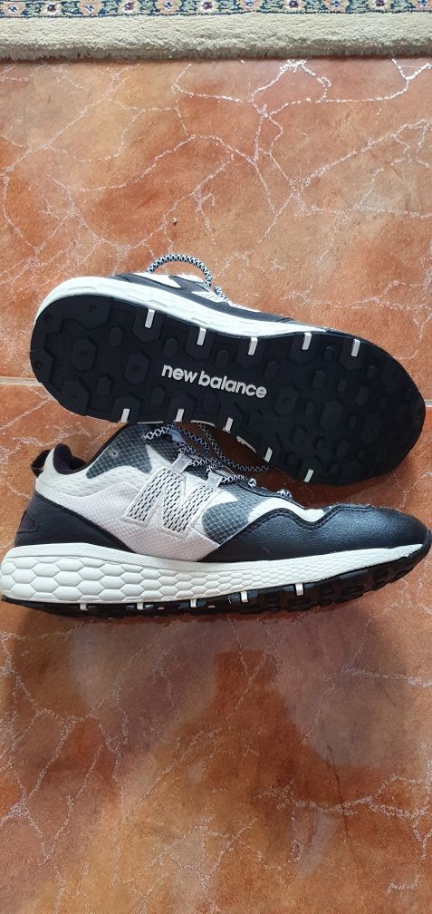 Кросівки new balance