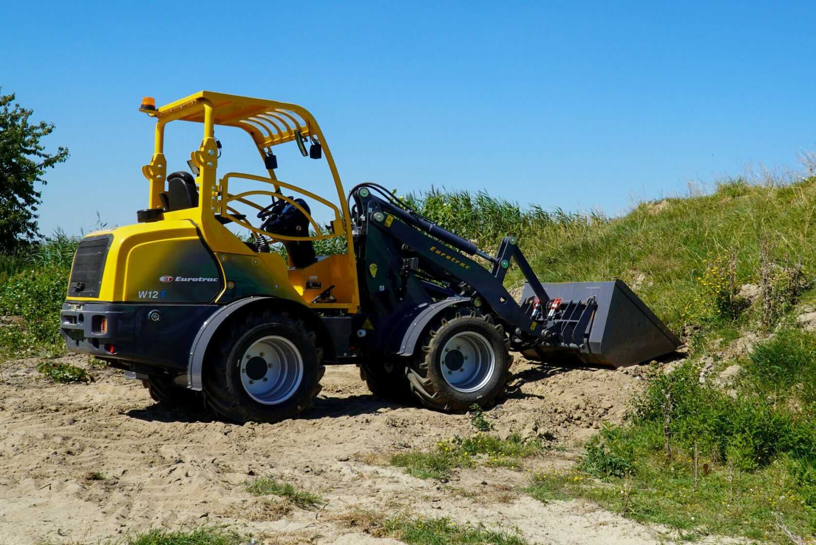 Ładowarka EUROTRAC W12F Yanmar 44KM I Udźwig 1600 kg I 4x4 I NOWA 2025