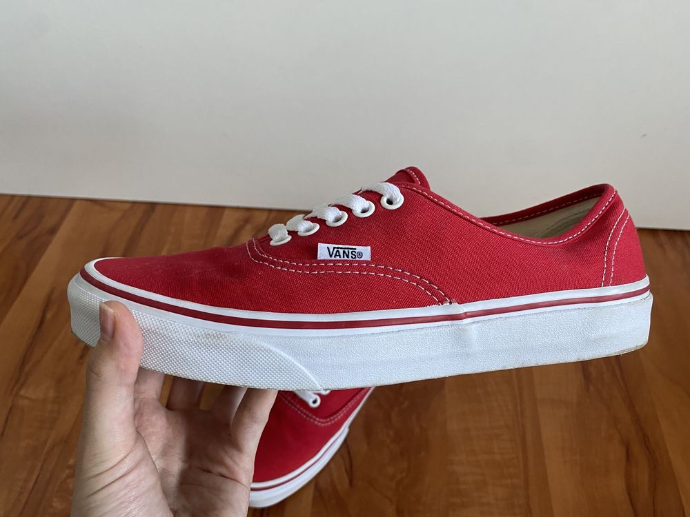 Nowe buty vans niskie trampki skateboard 40.5 czerwone