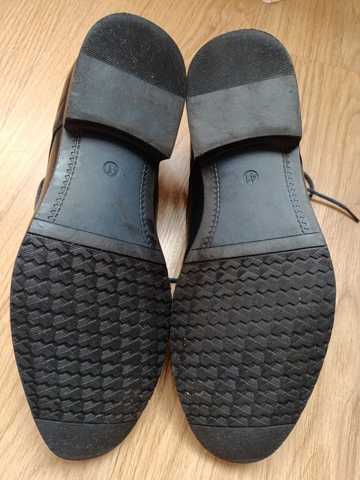 Шикарні шкіряні туфлі 41р.