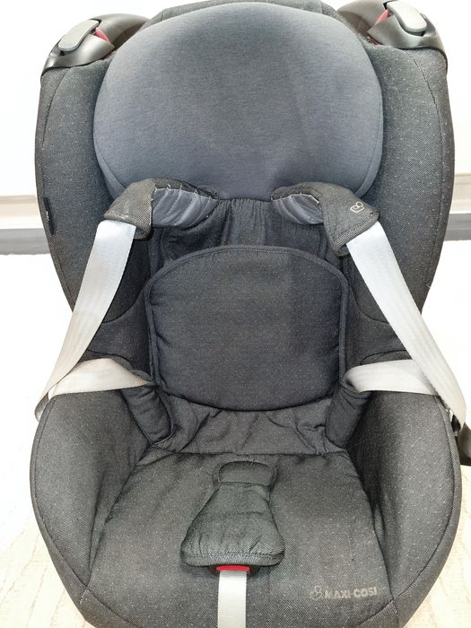Дитяче автокрісло Maxi-Cosi Tobi
призначене для дітей від 9 місяців до