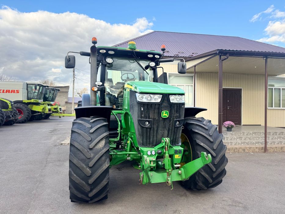 Продам трактор John Deere 7270R