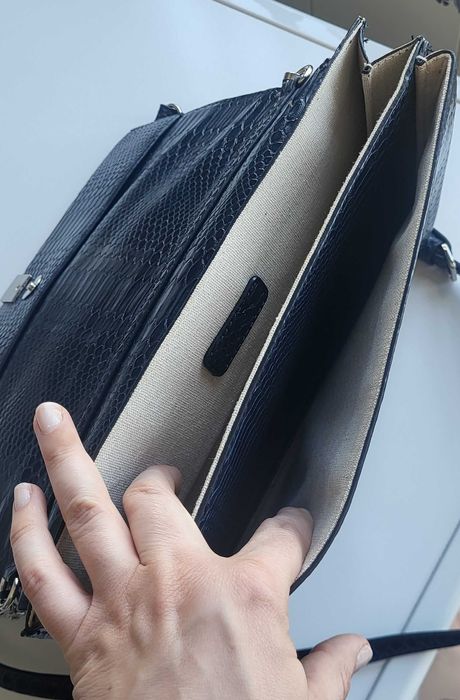 Bolsa/ Carteira de Senhora Azul Marinho - Nova