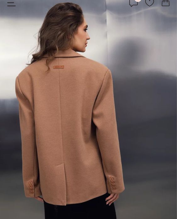 Бежеве подовжене однобортне пальто-жакет Gepur