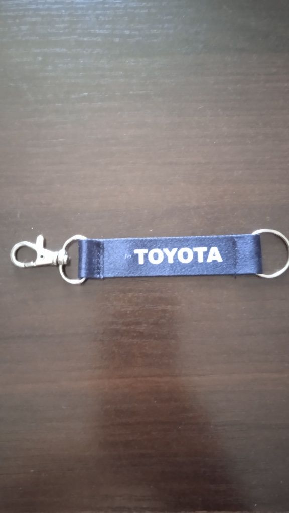 Zawieszka smycz mała Toyota
