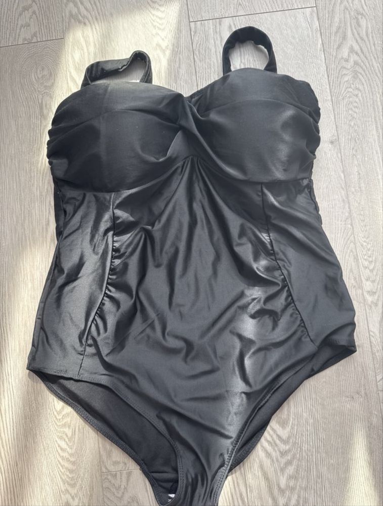 Купальник ESMARA  НОВИЙ (48 eur, на 56 розм)