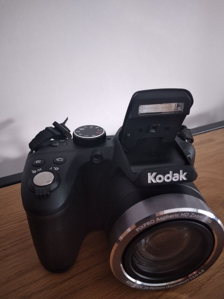 Aparat fotograficzny Kodak AZ401 okazja (sony,canon,nikon, samsung)