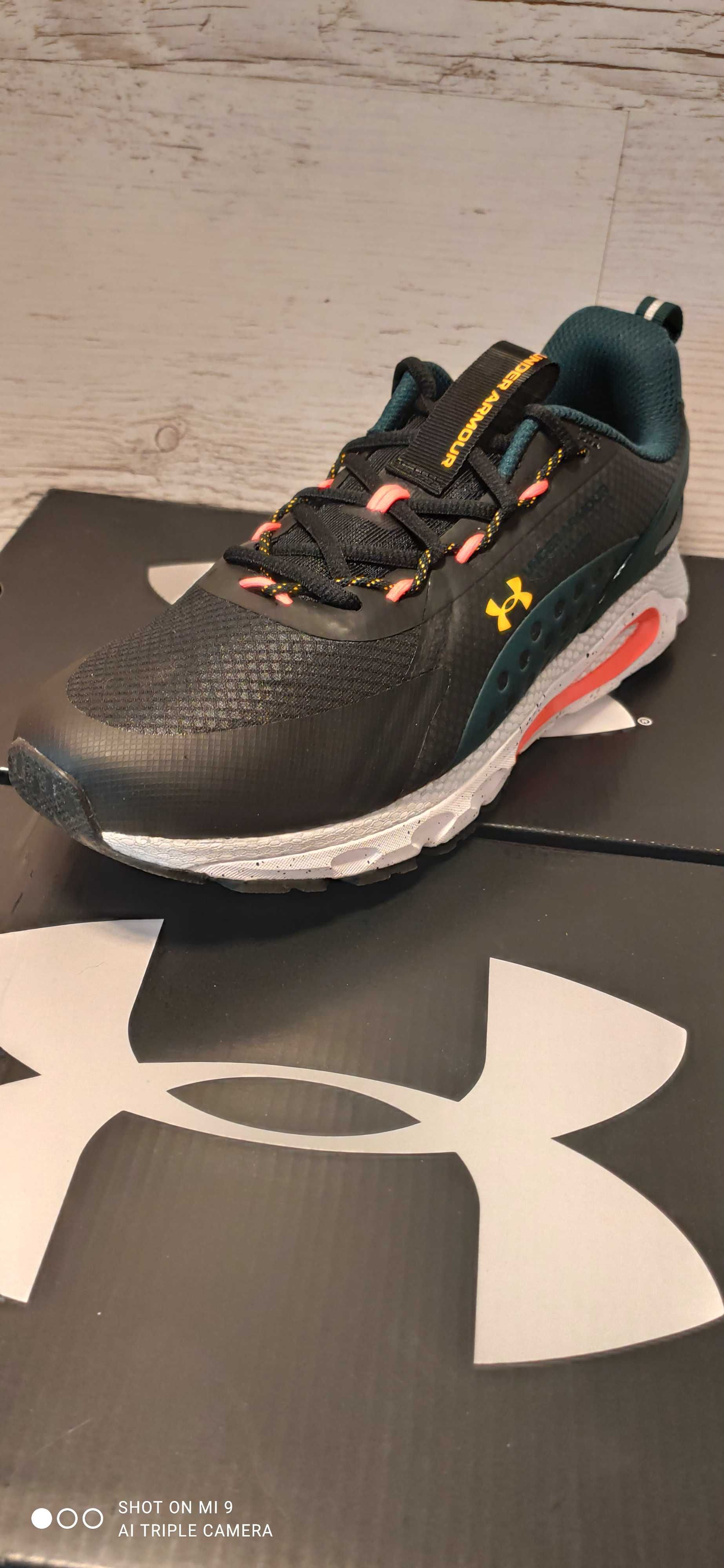 Кросівки under armour hovr оригінал