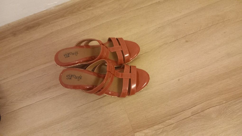 Buty na obcasiee