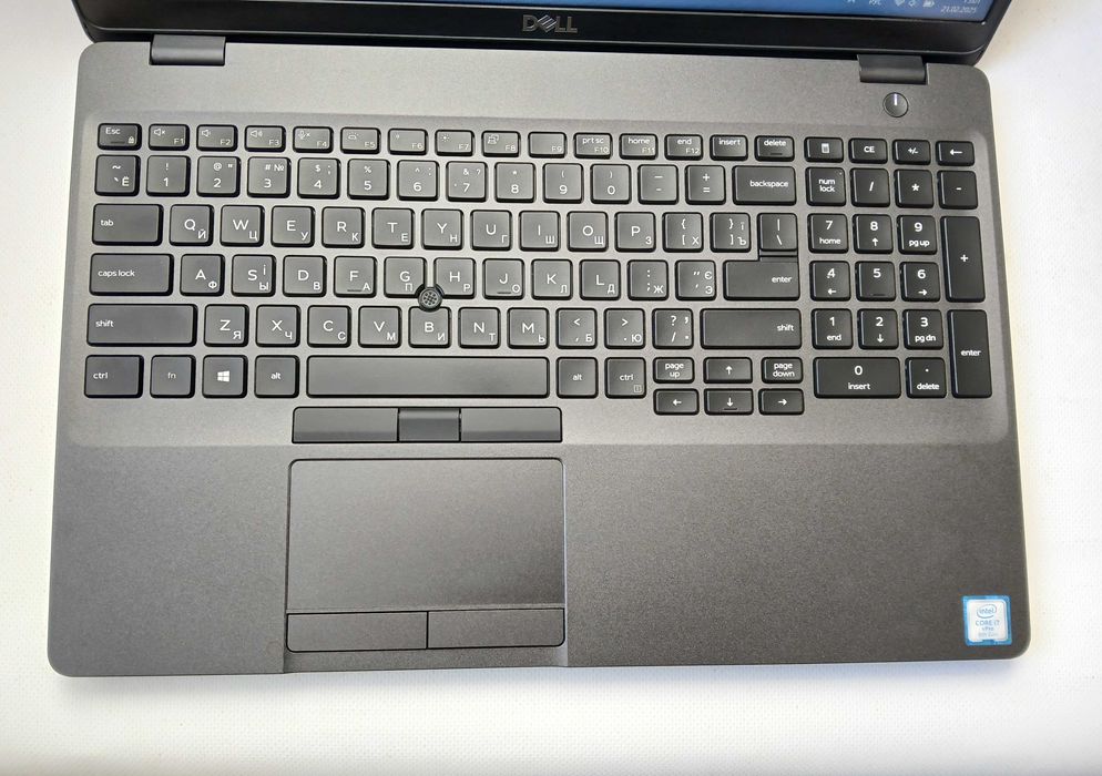 Ігровий Dell 3540 15.6"Core i7+відео AMD Radeon PRO/16GB/SSD*АКБ 8год.