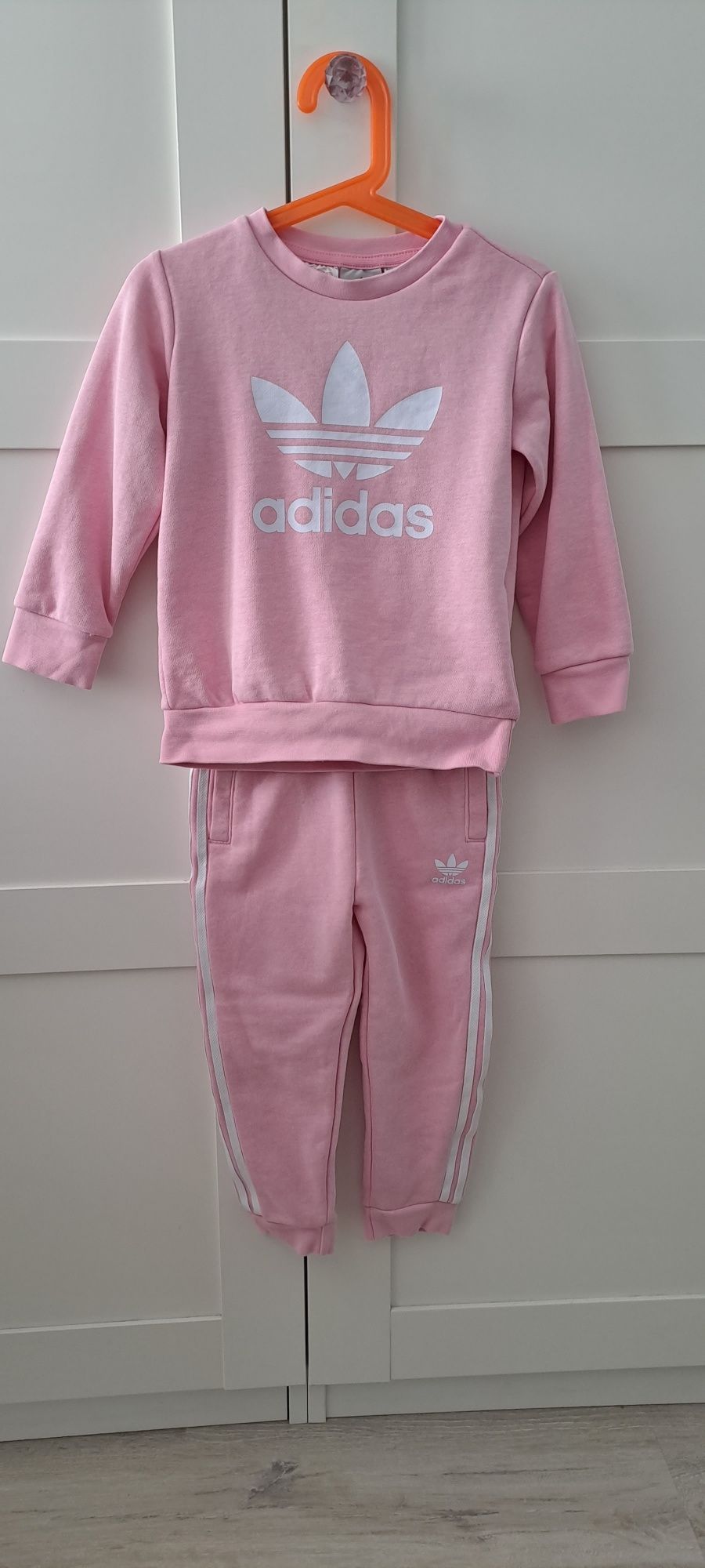 Dres adidas 104 dla dziewczynki