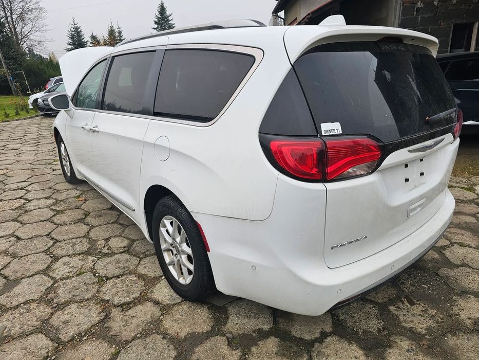Chrysler Pacifica mały PRZEBIEG !!! ,DVD ,SKÓRY ,RADAR, 7 OS. Parkuje ,kamery 360