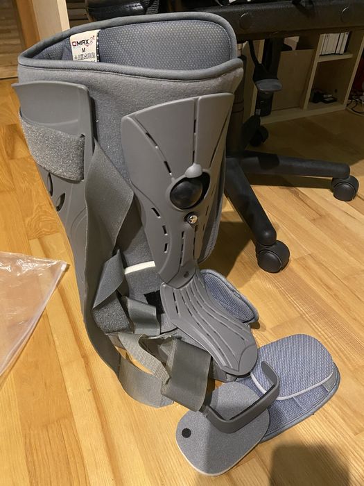 But ortopedyczny stopowo goleniowy długi walker long