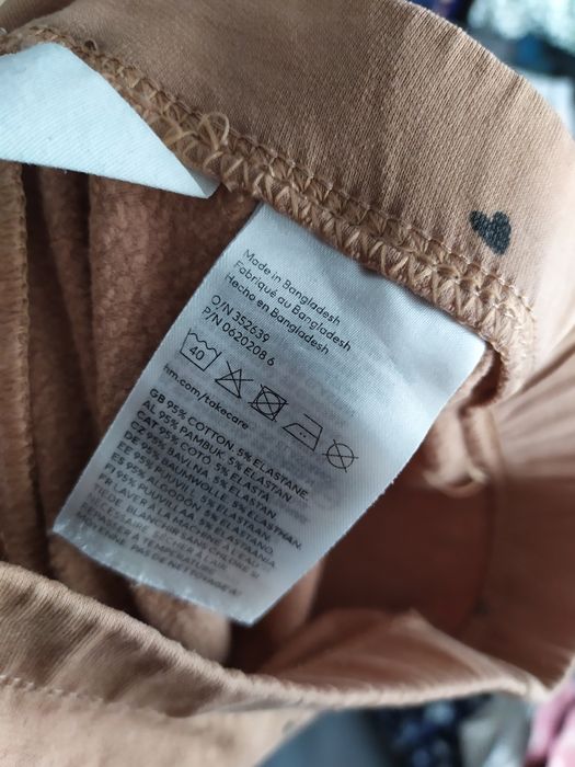 H&M legginsy 134 serduszka