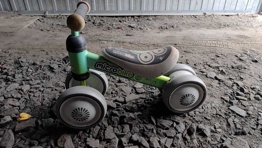 Rowerek pchacz zielony