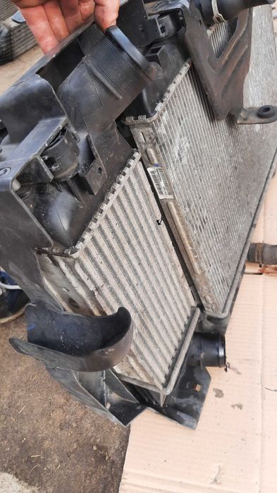 pas przedni Peugeot 407 2.0 hdi kompletny z chłodnicami