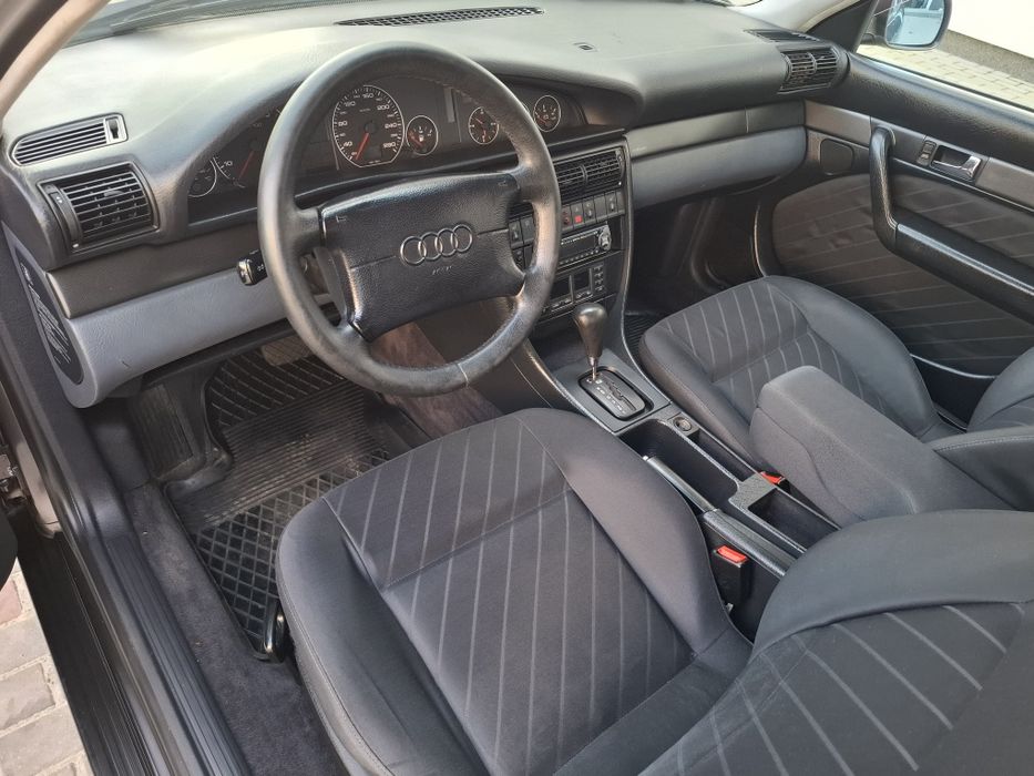Audi A6 C4 2.6 V6 benzyna automat 119 tyś km