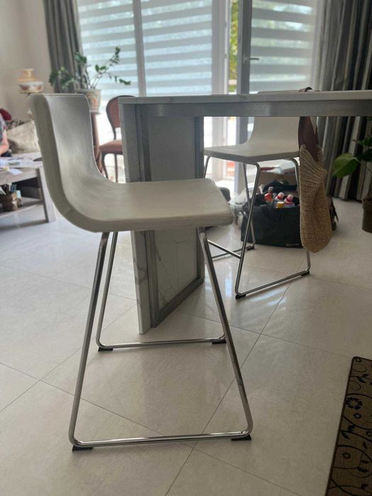 Sprzedam 2 stołki barowe z oparciem - STAN IDEALNY