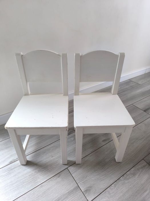 2x Drewniane krzesełka IKEA SUNDVIK – białe w stanie dobrym