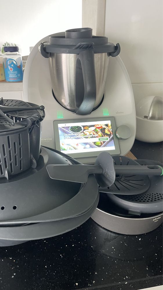 Robot cozinha Vorwerk Bimby TM6 com extras semi-nova