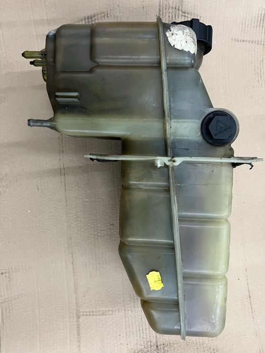 Расширительный бачок SCANIA 4 SERIES , СКАНИЯ 4 серия Б/у