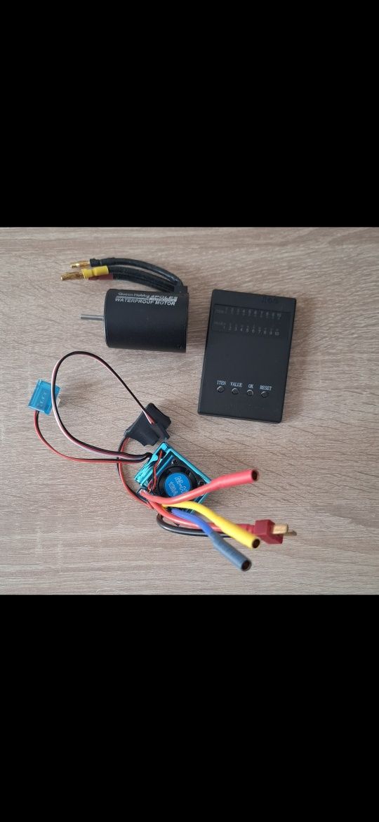 Kit combinado esc de motor sem escova
Kit combinado esc de motor sem e