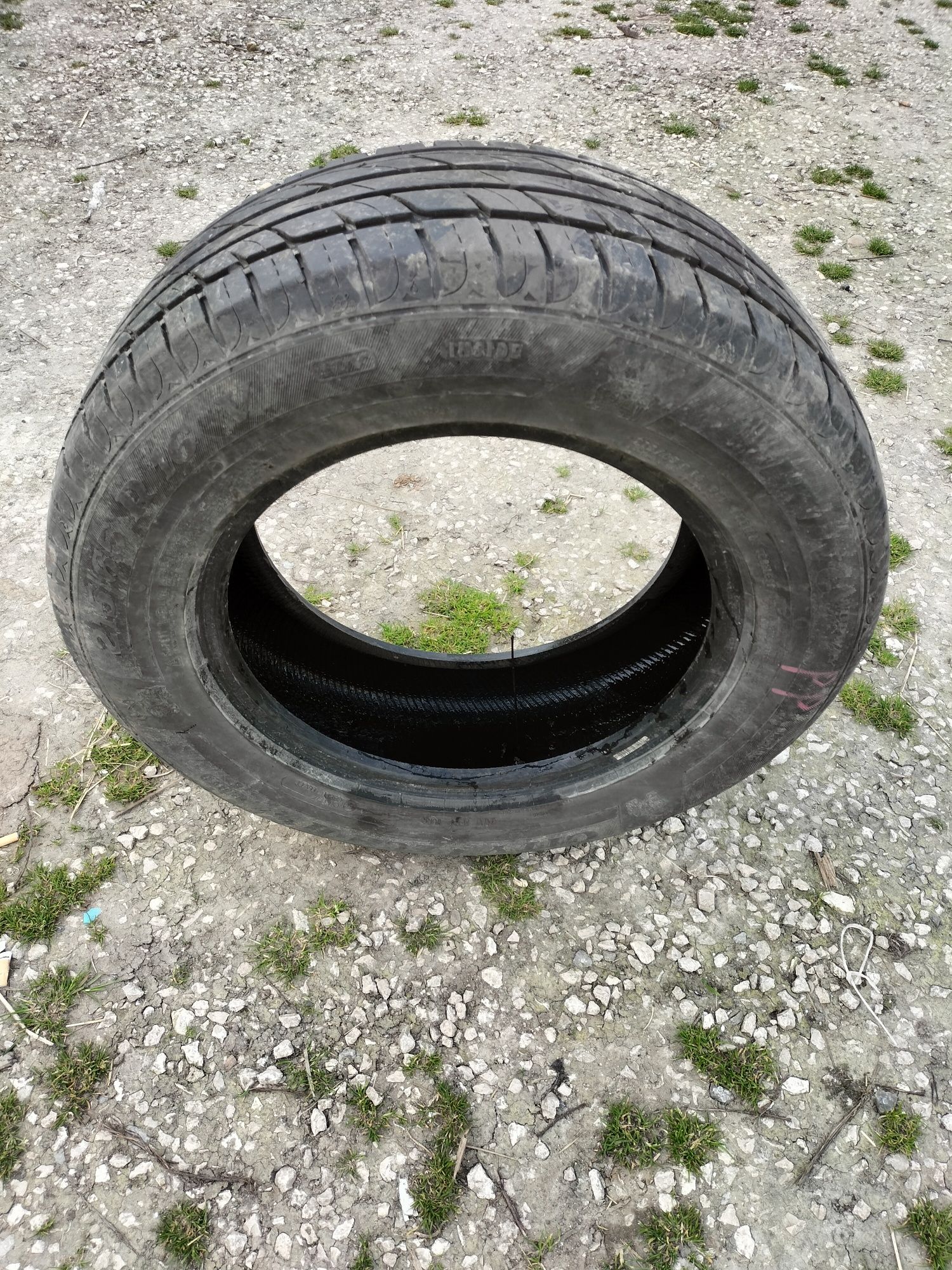 Opony letnie Viking 215/65 R16