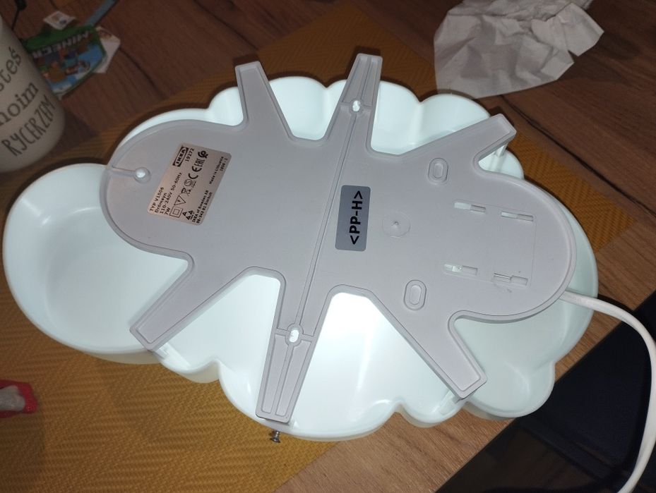 Lampka chmurka ścienna ikea