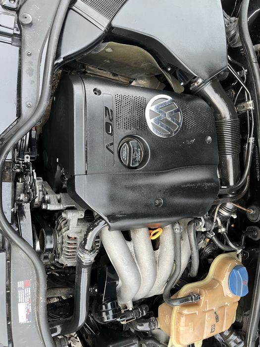 Volkswagen Passat b5  1.8 бензін