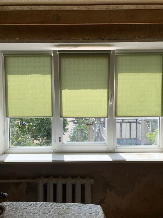 Рулонные шторы с установкой. Жалюзи день-ночь, римские шторы на окна