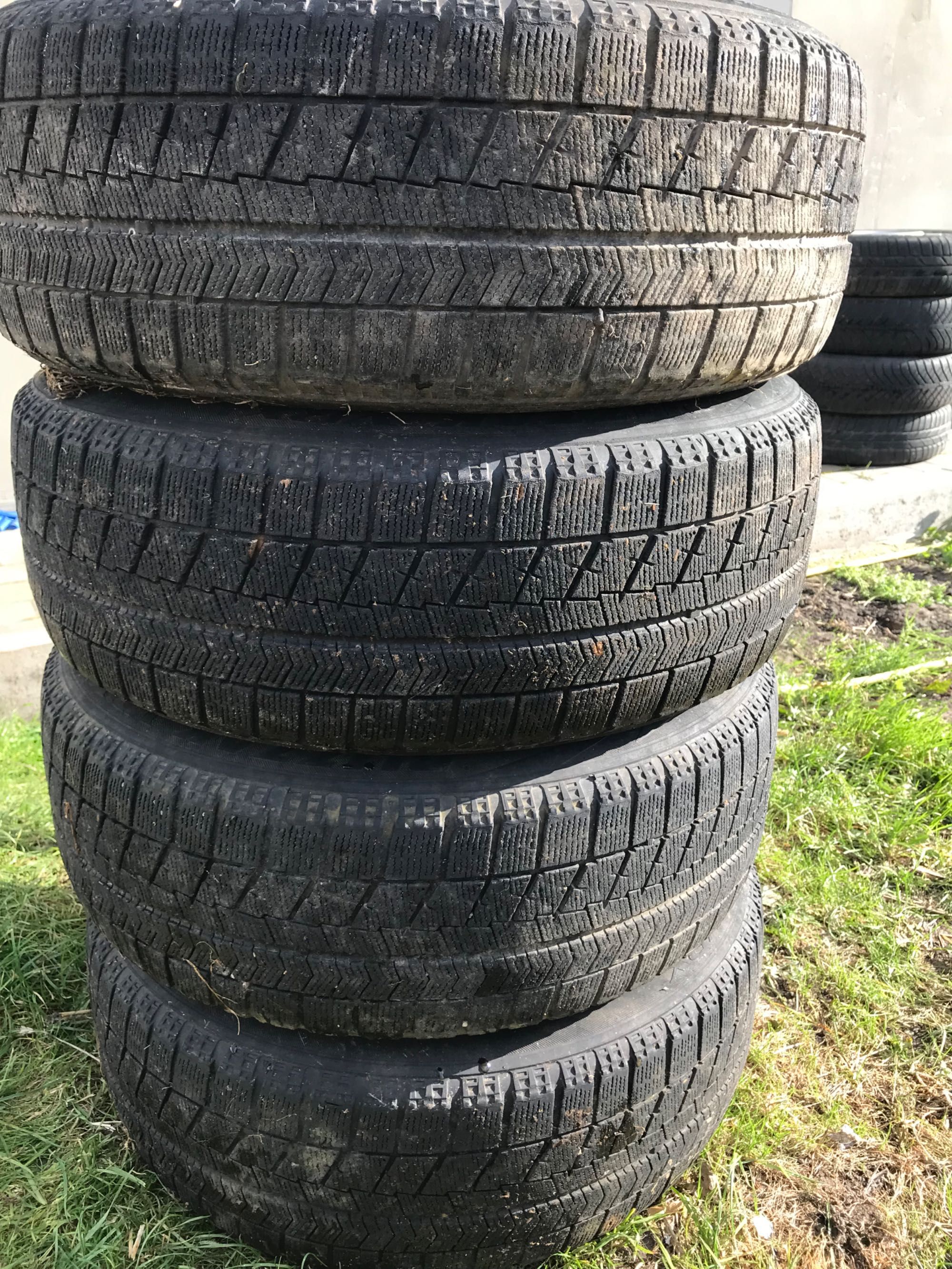 Шини резина з дисками зима 205/60 R16 Bridgestone Blizzak