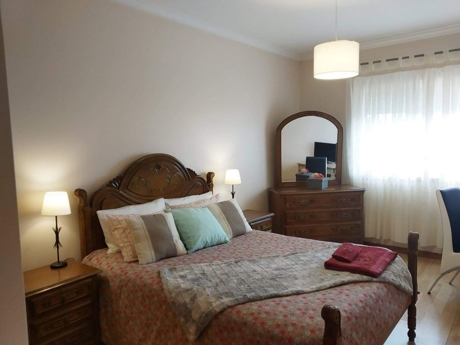 Quarto tranquilo em vila sossegada – Canelas, Gaia