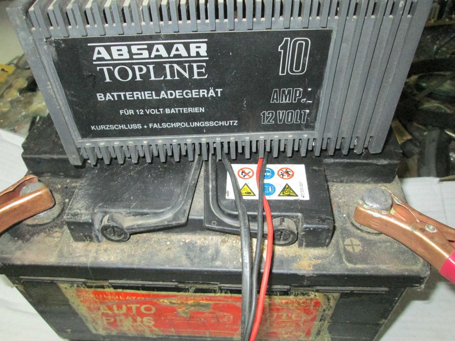 prostownik do Ładowania akumulatorów 12 V 4 A