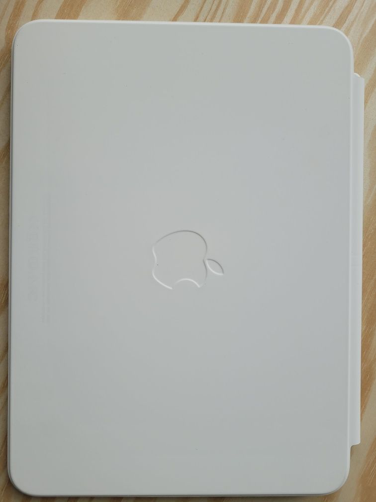 Magic Keyboard Folio для iPad 10