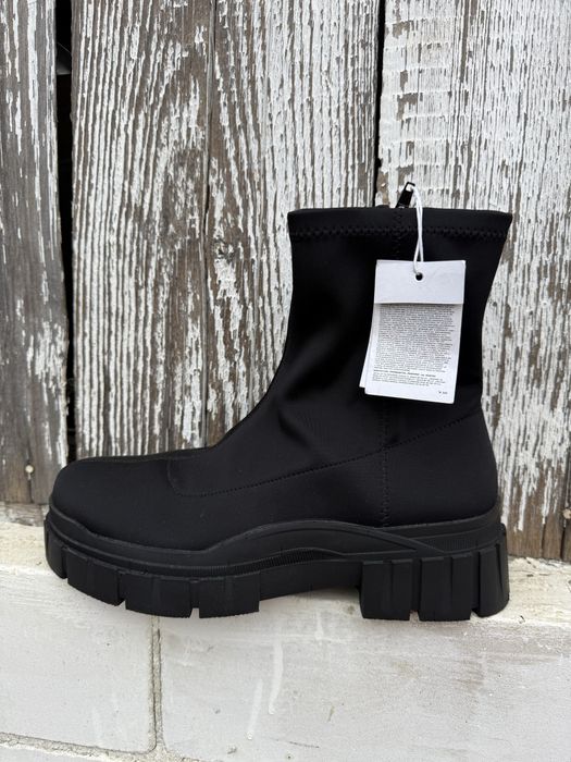 Новые ботинки-41р(26,5см) Фирма «Reserved”