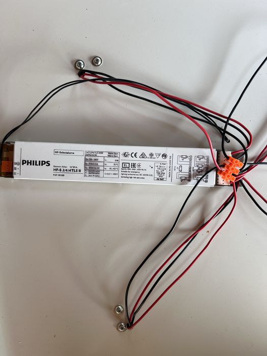 Nowa lampa dezynfekcyjna UV-C 600x600 – do sufitu podwieszanego