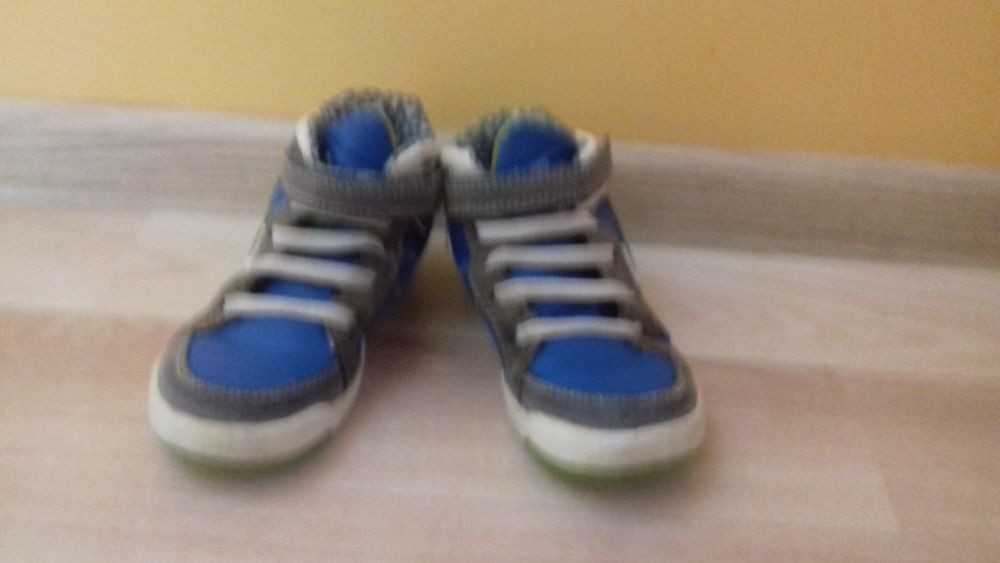 Buty chłopięce r. 27 wiosene/jesienne