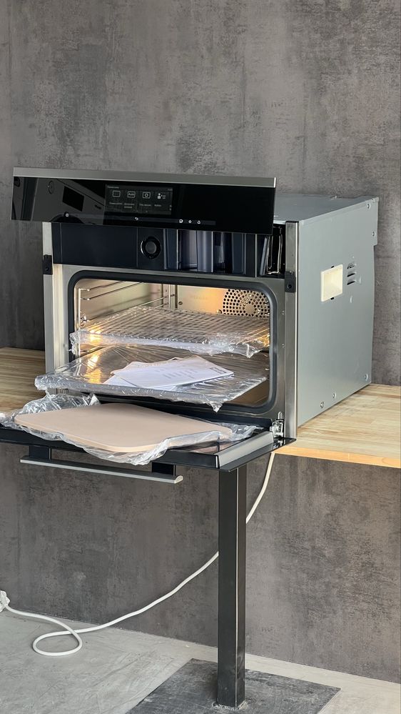 2в1 Духовой шкаф с пароваркой Miele DGC 6805 духовка духова шафа