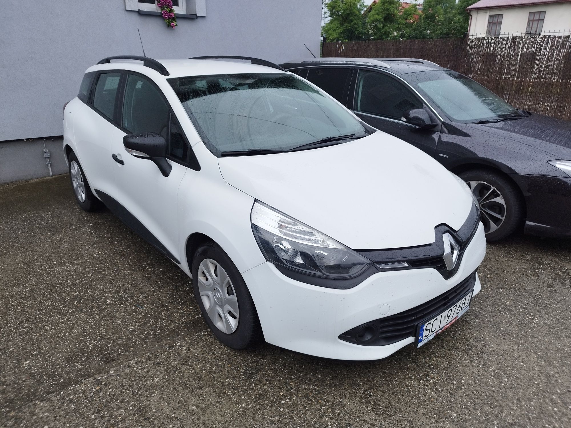 Renault Clio IV kombi 2016r. Benzyna 140.000km