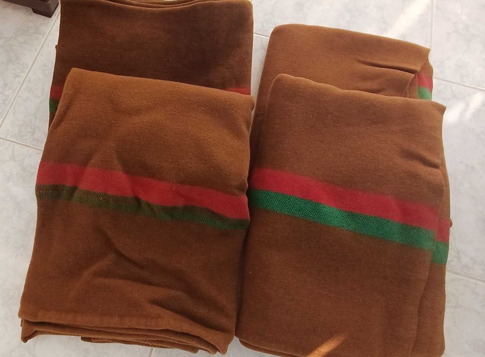 Cobertores / Mantas Rústicas em Pura Lã