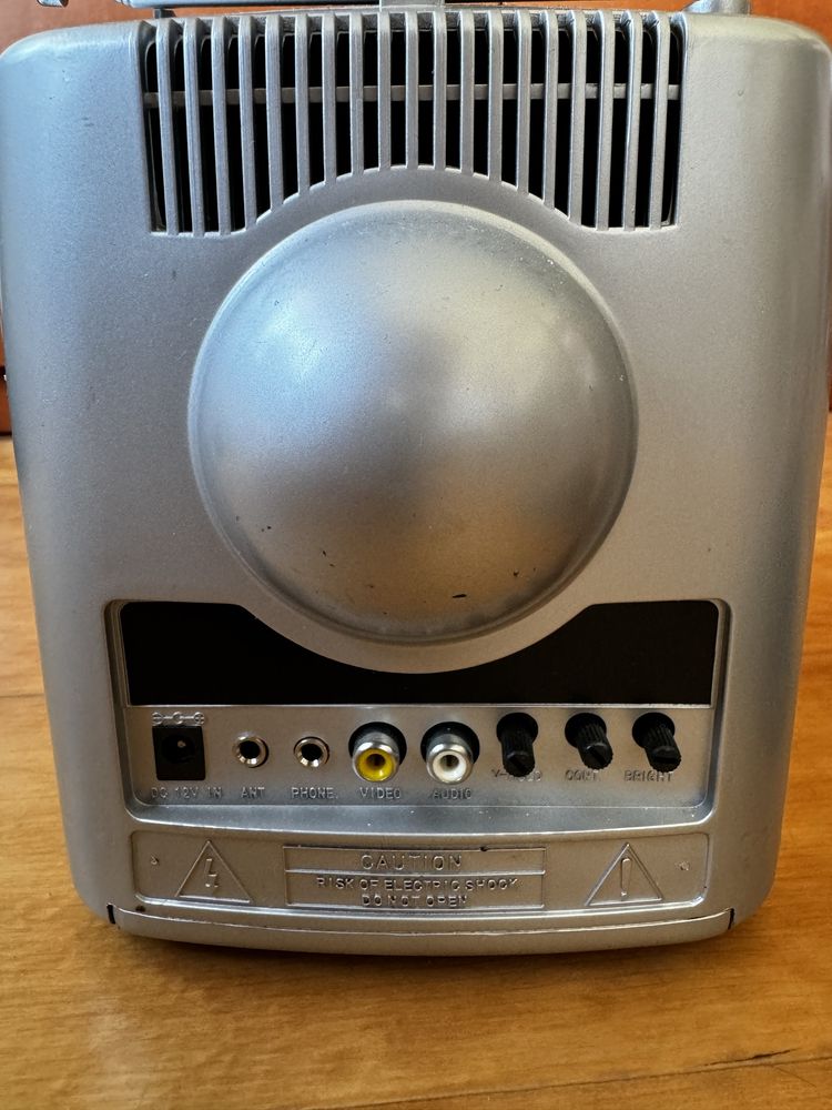 Mini televisao e radio portatil Denver