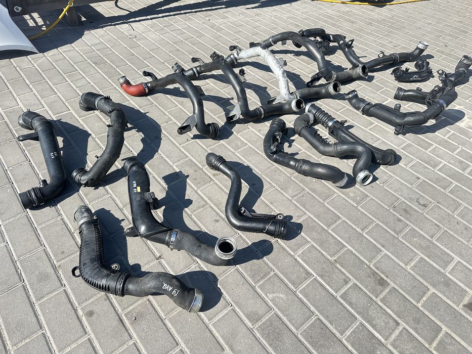 Патрубок інтеркулера, патрубок турбіни Гольф Октавія Пассат Б6 Тоуран